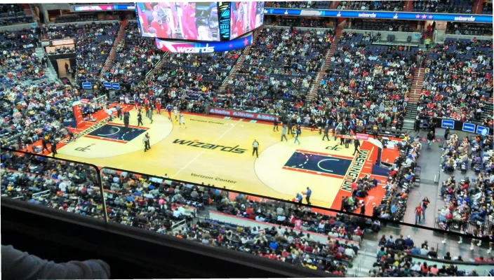 NBA搜狐体育：你的“数字主场”，快、深、全、互动四维解析
